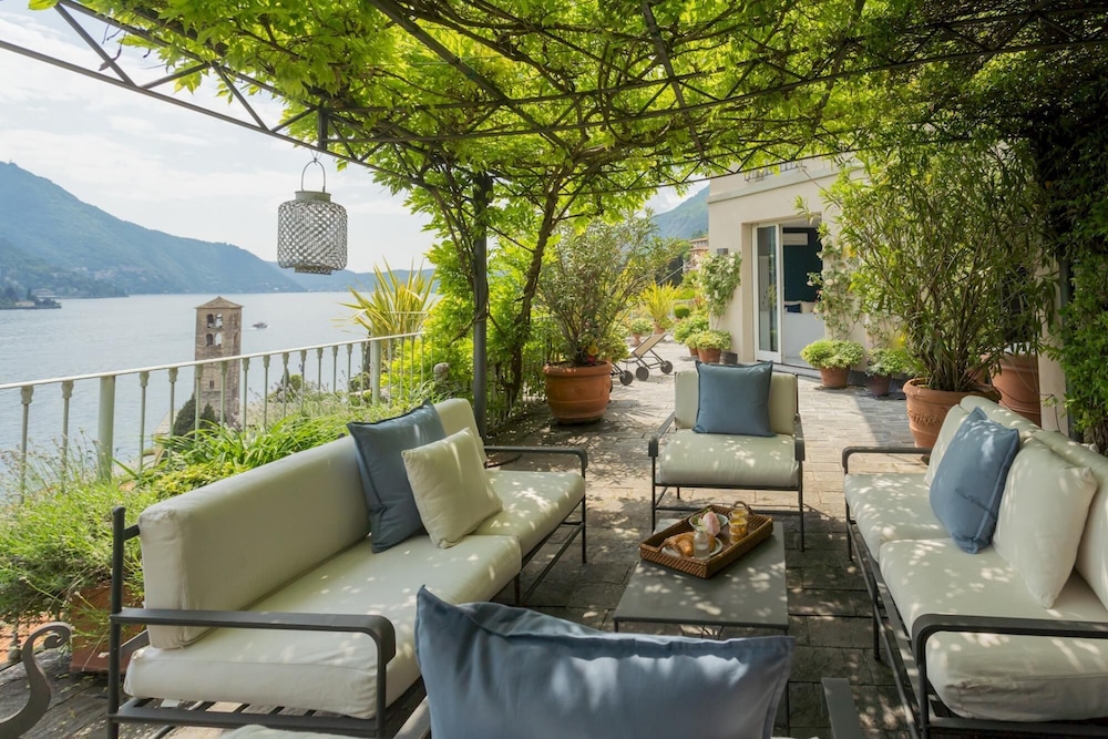 Vista Lario in Carate Urio — 4-Star Luxury Hotel in Carate Urio, Italy