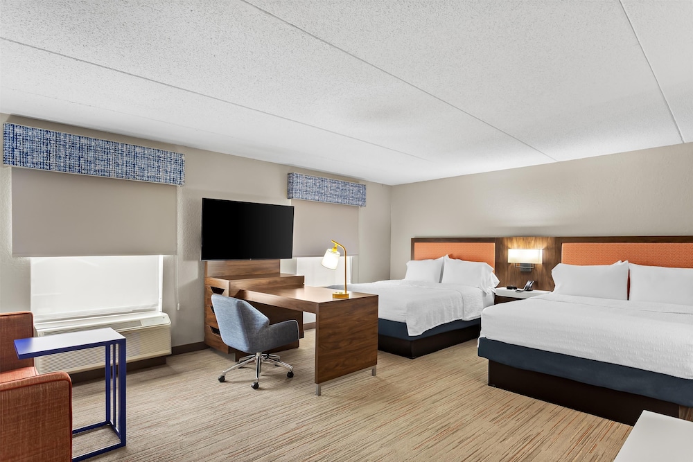 Hampton Inn & Suites Bolingbrook - photo 29