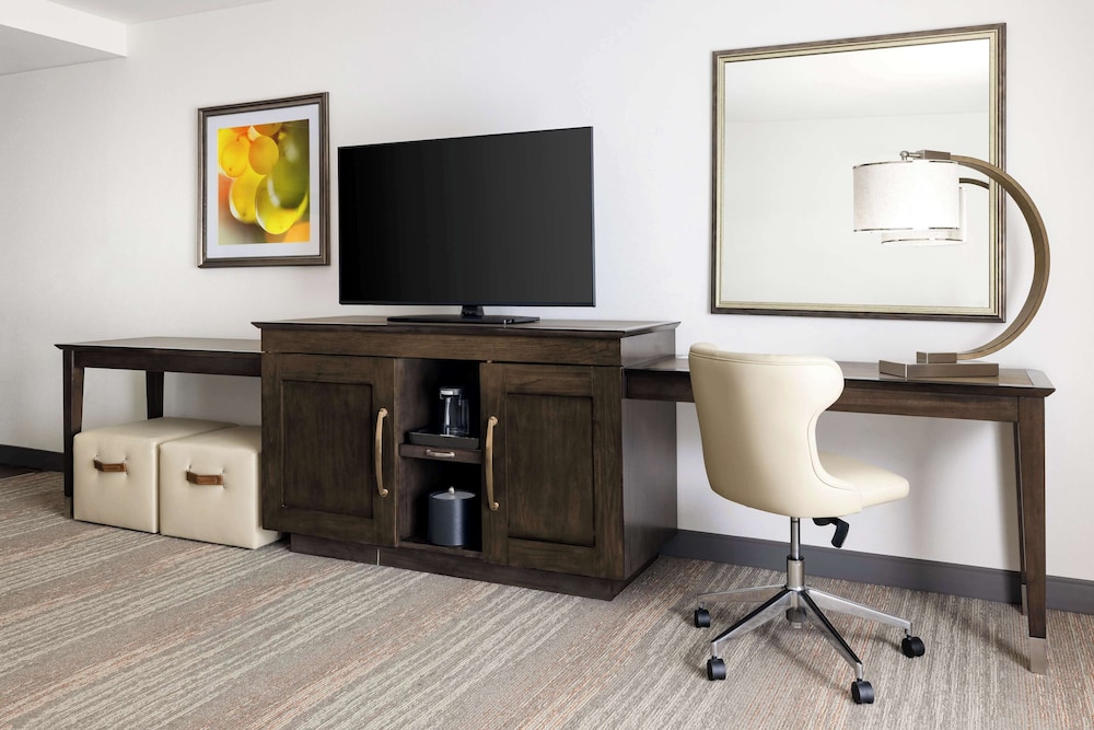 Hampton Inn & Suites Napa - photo 13