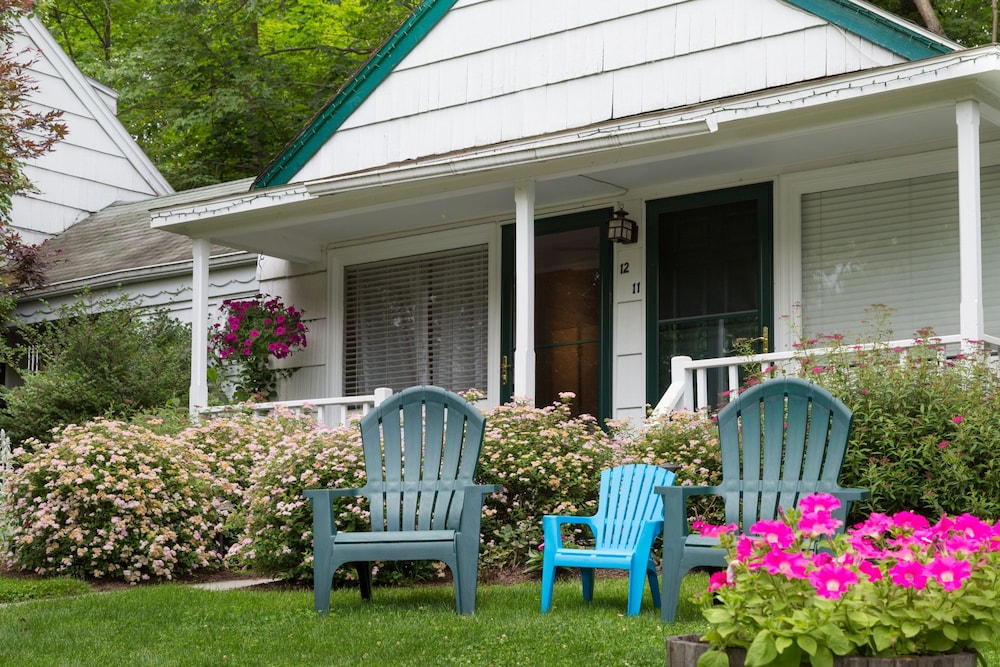 The Woodstock Inn on the Millstream - photo 58