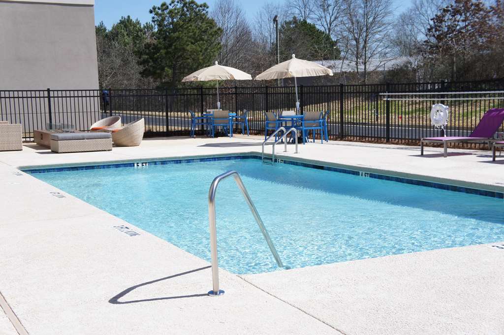 La Quinta Inn & Suites by Wyndham Braselton - photo 16