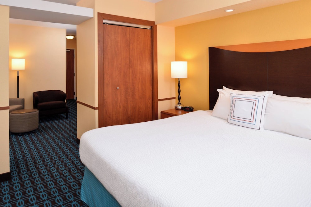 Fairfield Inn & Suites by Marriott Fort Wayne - photo 10