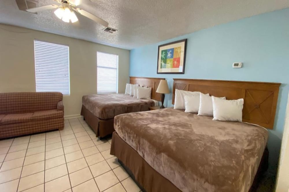 OYO Hotel Rockport Bay View - photo 33