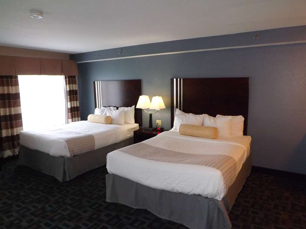 Best Western Plus Kalamazoo Suites - photo 13