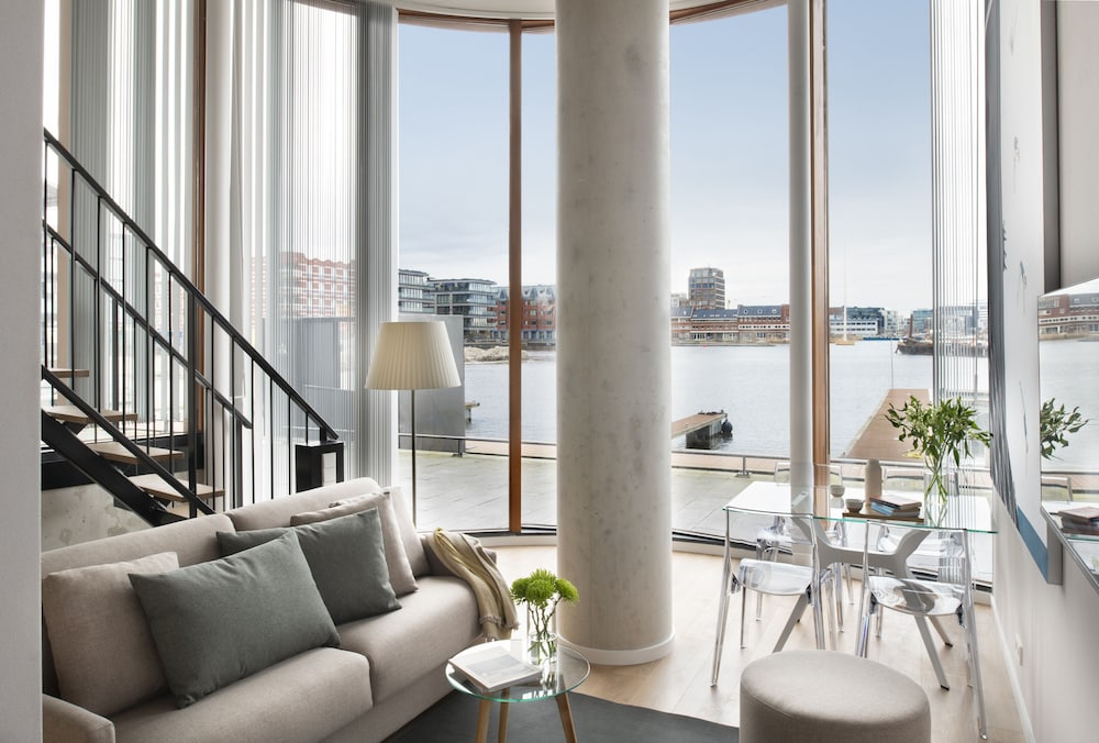 Eric Vokel Boutique Apartments Riverfront Suites — 4-Star Luxury Hotel in Amsterdam, Netherlands