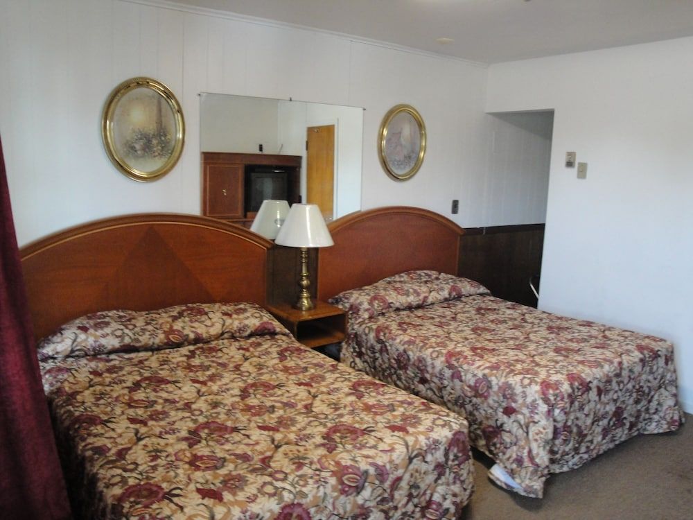 Jade Inn Motel - photo 8