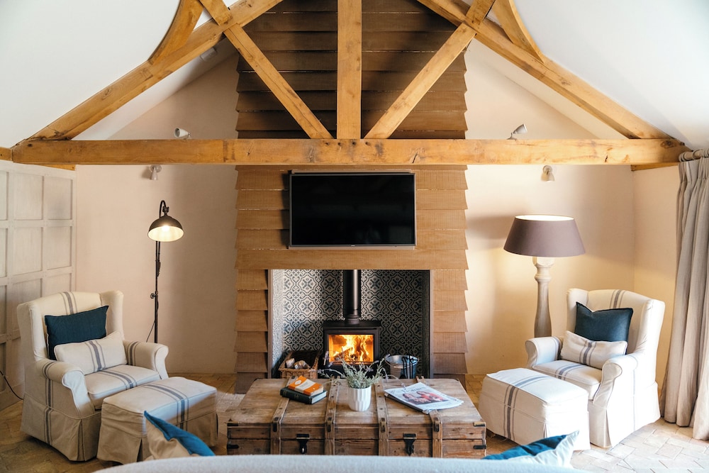 Retreat East — 4-Star Luxury Hotel in Ipswich, United Kingdom