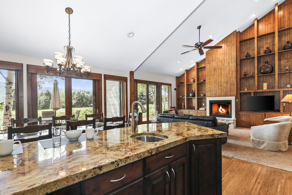 Fairway Village 2570 - photo 17