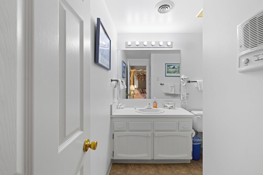 Sand & Sea Resort Condominiums - photo 876