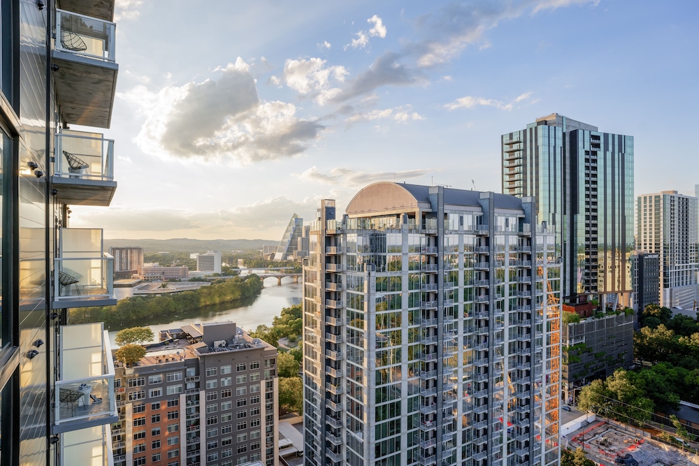 Austin Condo Hotel - photo 674
