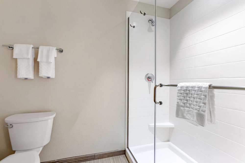 Best Western Plus Executive Residency Phoenix North Happy Valley - photo 43