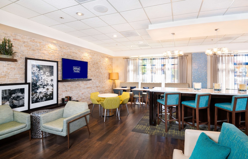 Hampton Inn Tucson Airport - photo 6