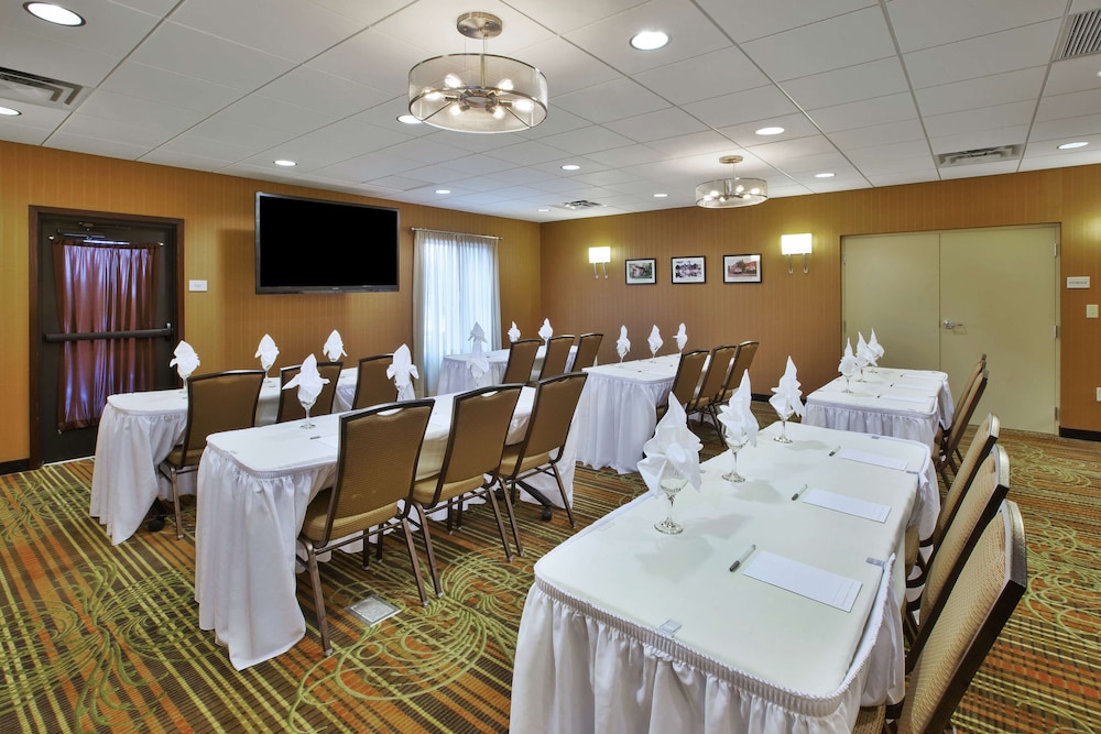Hampton Inn Brockport NY - photo 38