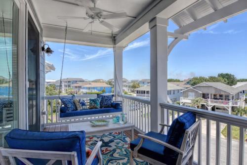 Two Salty Dogs in Kure Beach, United States