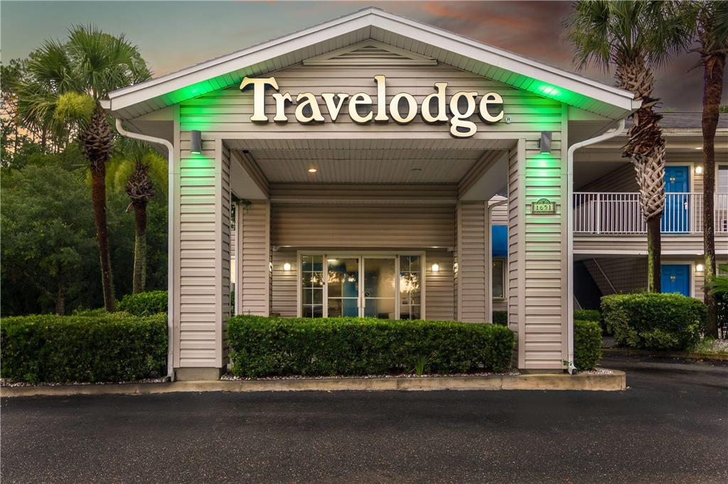 Travelodge Suites by Wyndham MacClenny - photo 10