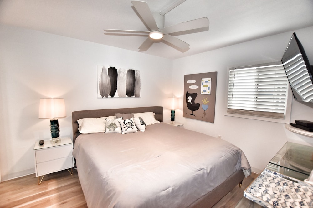 0607 Waters Edge Resort 1 Bedroom Condo by Redawning - photo 2