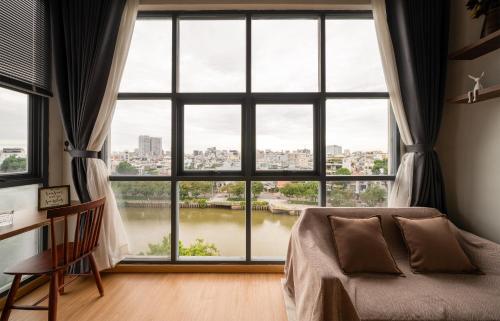 Peaceful 1 Bdr Apt Riverfront Retreat in Dic1 — 4-Star Luxury Hotel in Ho Chi Minh City, Vietnam