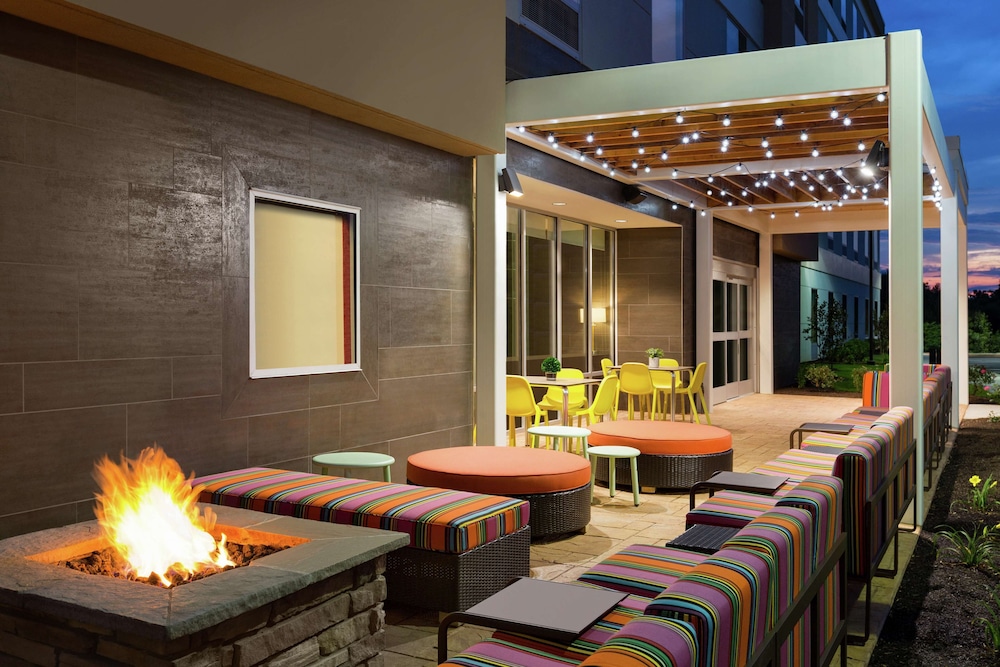 Home2 Suites by Hilton Frederick - photo 35