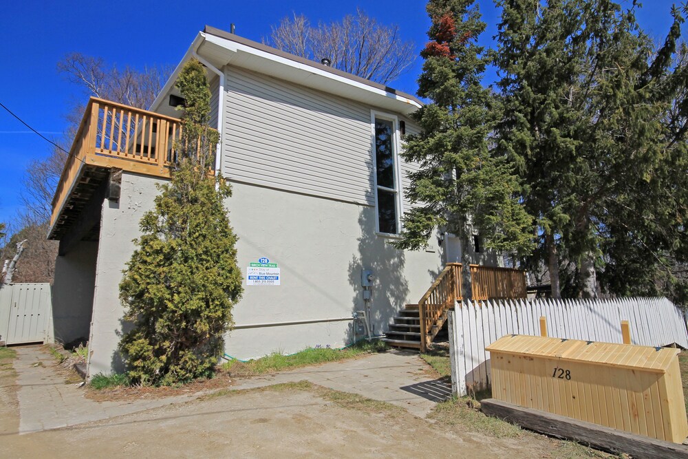 128 Birch View Trail in Collingwood, Canada