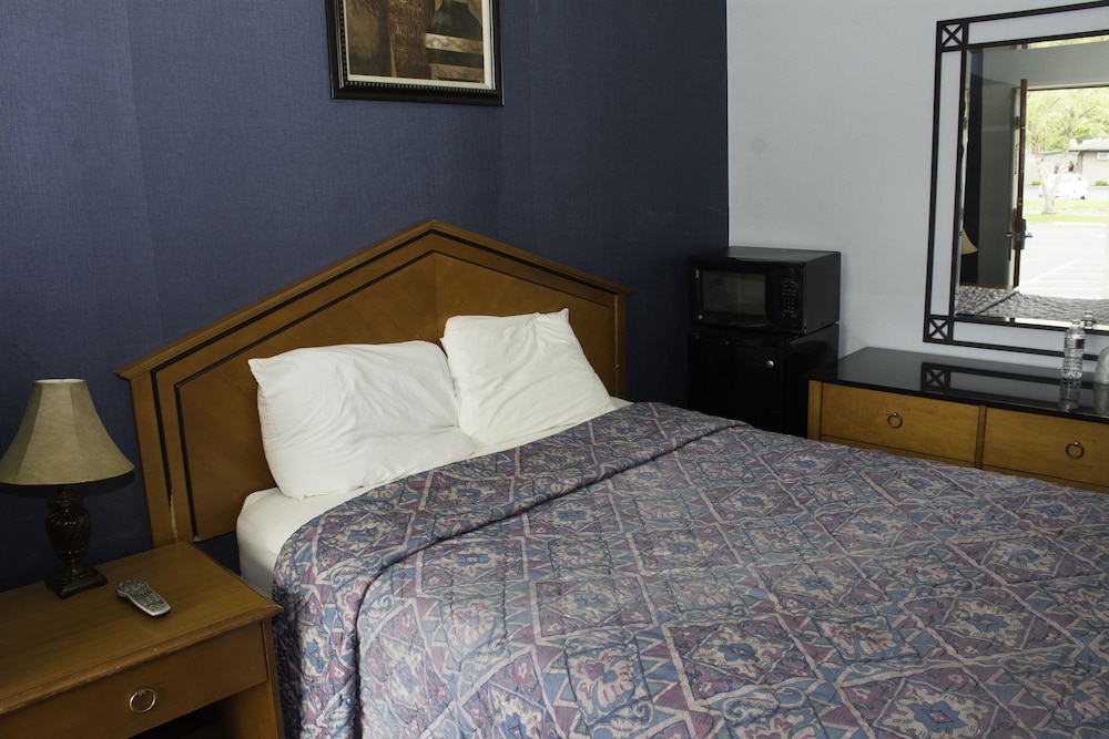 At 9 Motel - photo 7