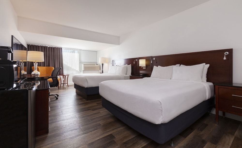 Strata Hotel - carbon neutral hotel in Kingston