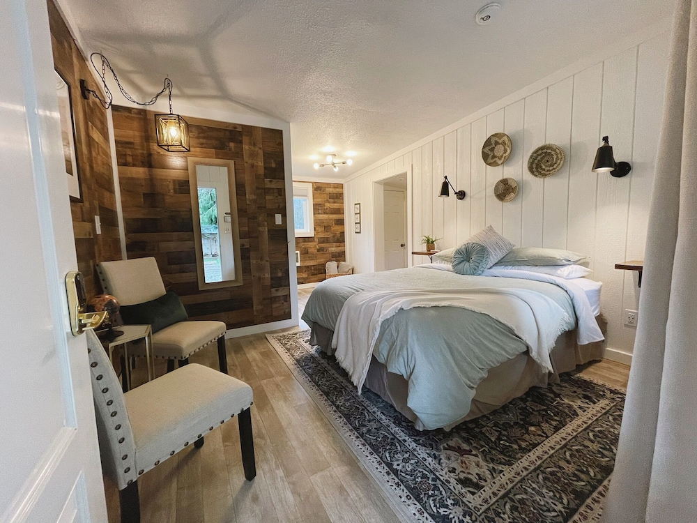 Emerald Valley Inn - photo 27