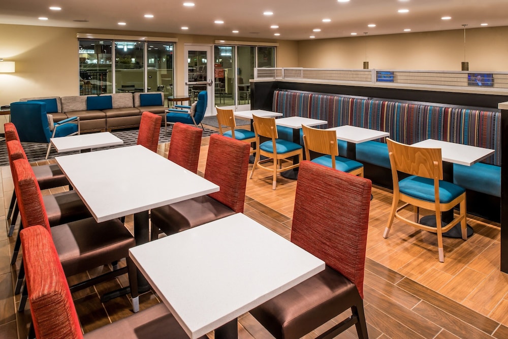 TownePlace Suites by Marriott Ontario Chino Hills - photo 30
