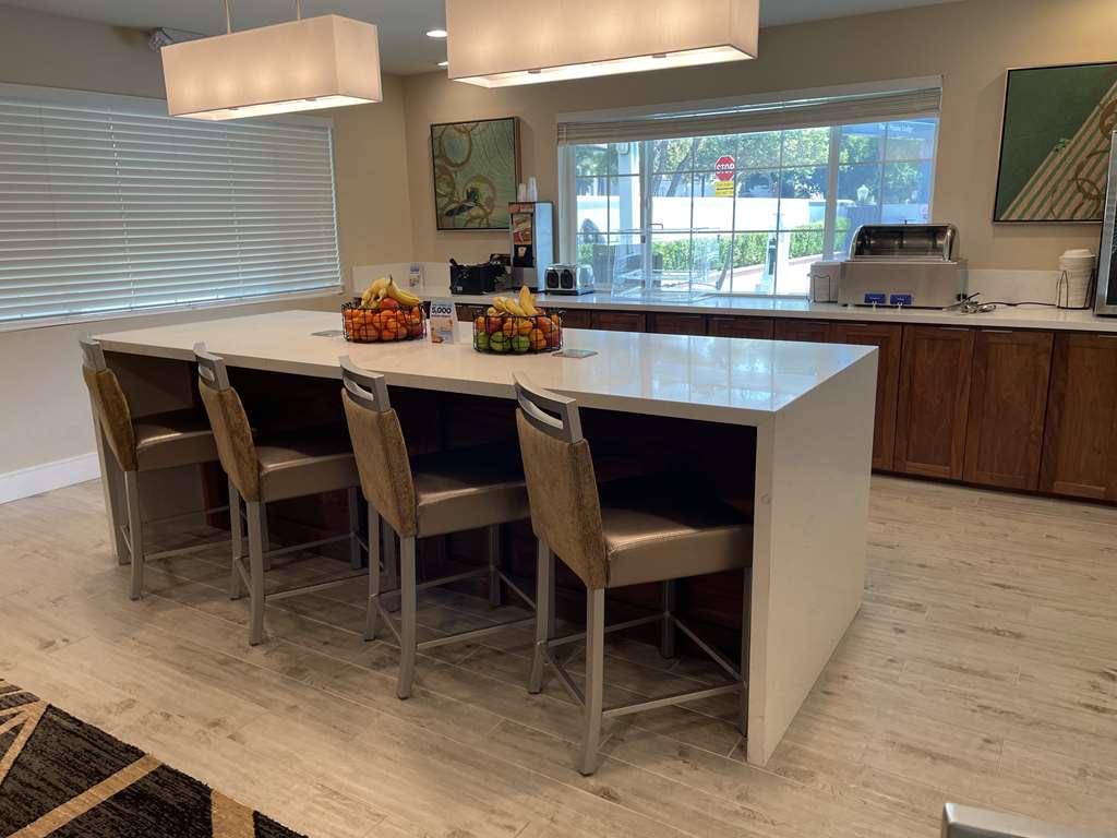 Best Western Town House Lodge - photo 12