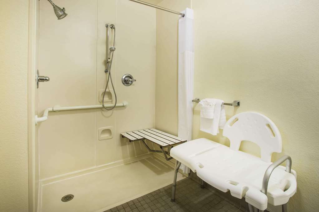 Days Inn by Wyndham Florence Near Civic Center - photo 10