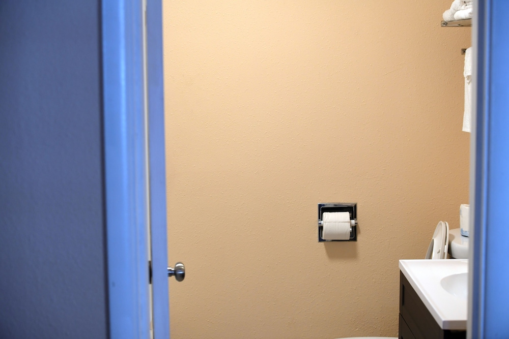 A 1 Budget Motel - photo 34