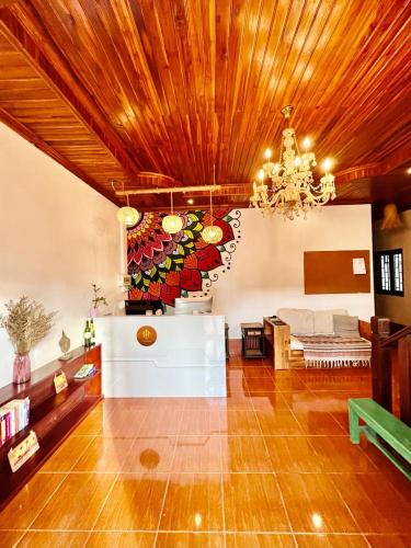 La Casa Hostel — 5-Star Luxury Hotel in Luang Prabang, Laos