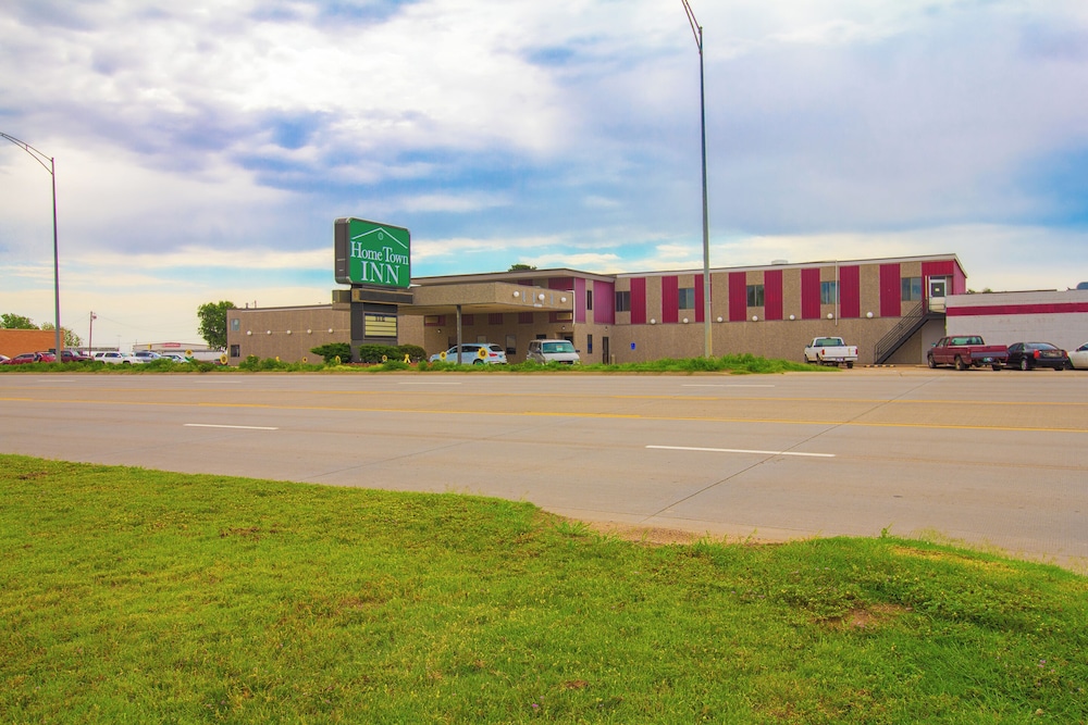 HomeTown Inn by OYO Liberal KS - photo 58