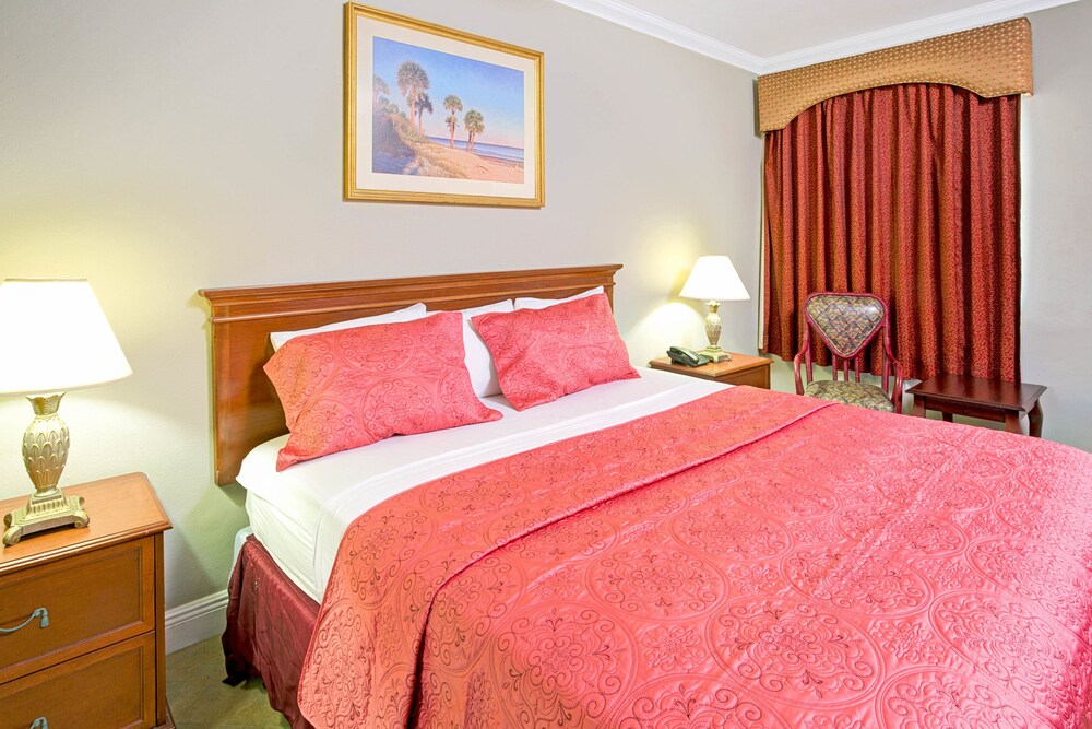 Sun and Surf Inn - photo 9