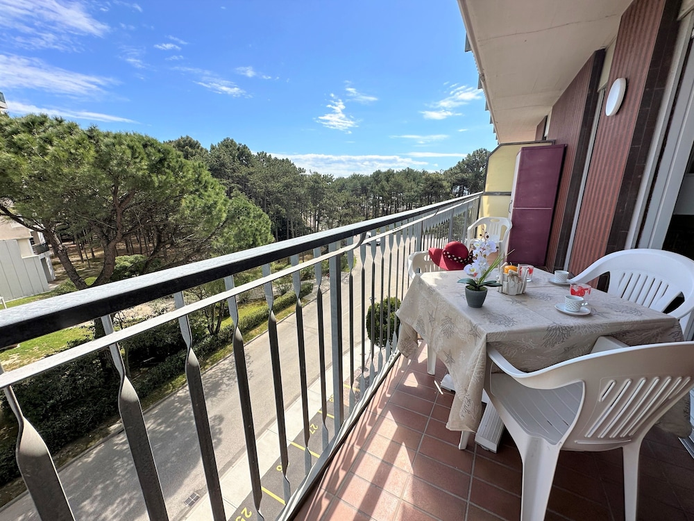 Condominio Aquilone — 4-Star Luxury Hotel in Lignano Sabbiadoro, Italy