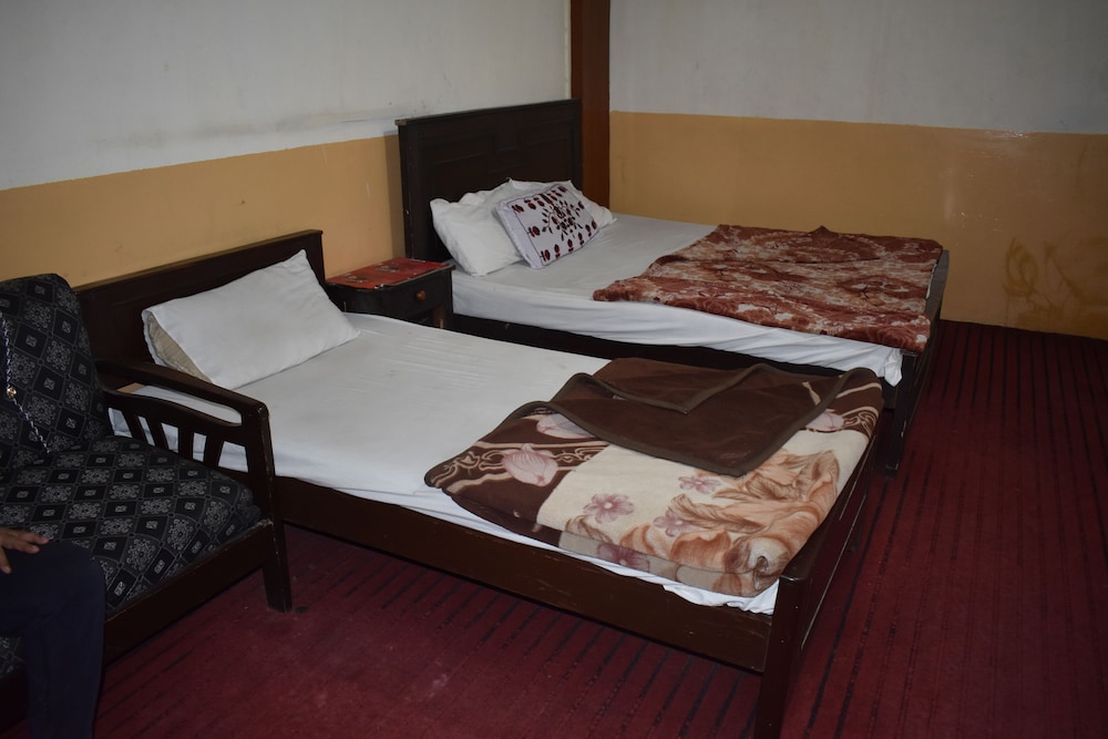 Al Moeez Hotel in Rawalpindi, Pakistan