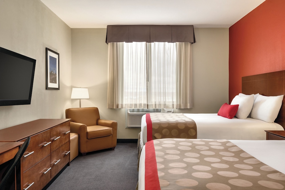 Bakken Airport Hotel and Suites XWA - photo 11