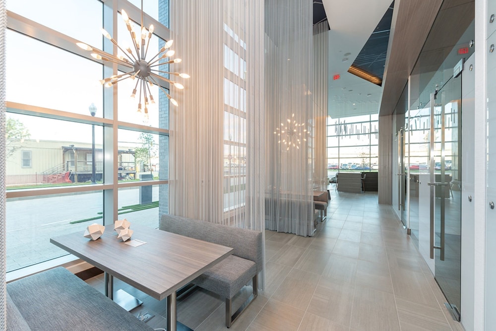 Global Luxury Suites Crystal City - photo 7