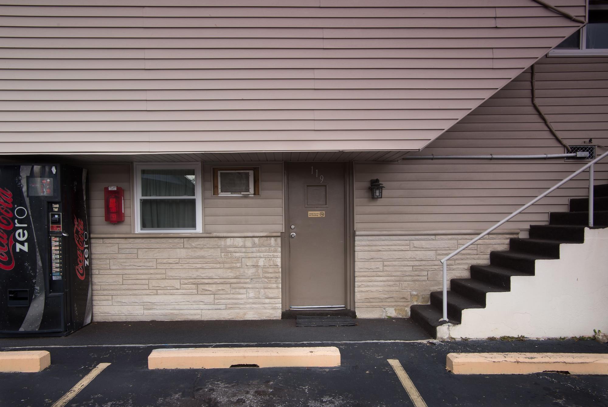 Rosemount Motel - photo 5