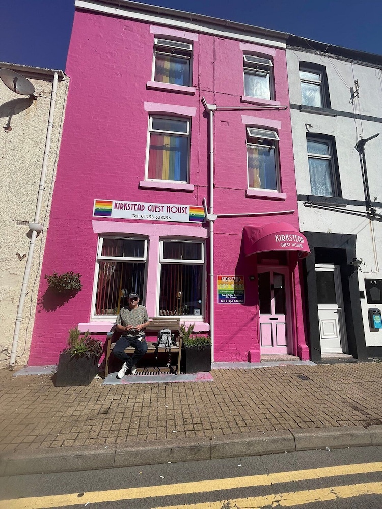 Kirkstead Hotel - carbon neutral hotel in Blackpool