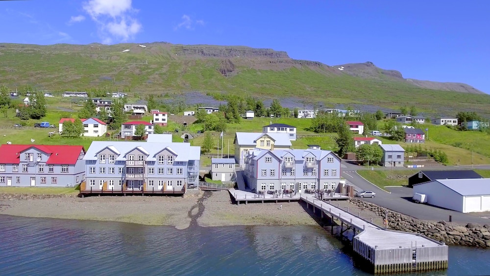 Fosshotel Eastfjords — Reydarfjoerdur — photo 3