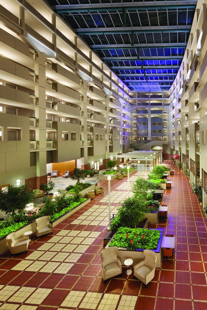 Embassy Suites by Hilton Atlanta at Centennial Olympic Park - photo 5