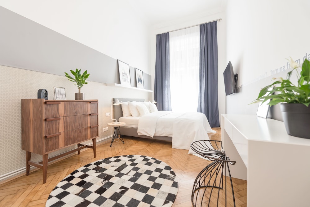 Venus Apartments Opera — 4-Star Luxury Hotel in Budapest, Hungary