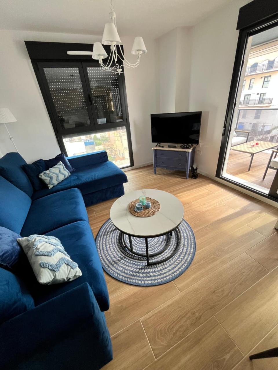 Apartament Playa Gandia Nowy Apartament Z Basenem 350 M Od Plazy in Gandia, Spain