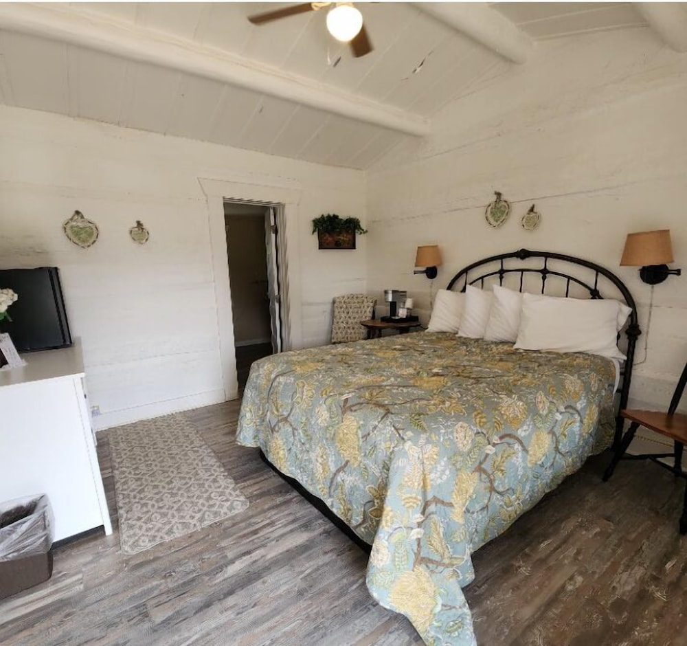 Nevada City Hotel - photo 11