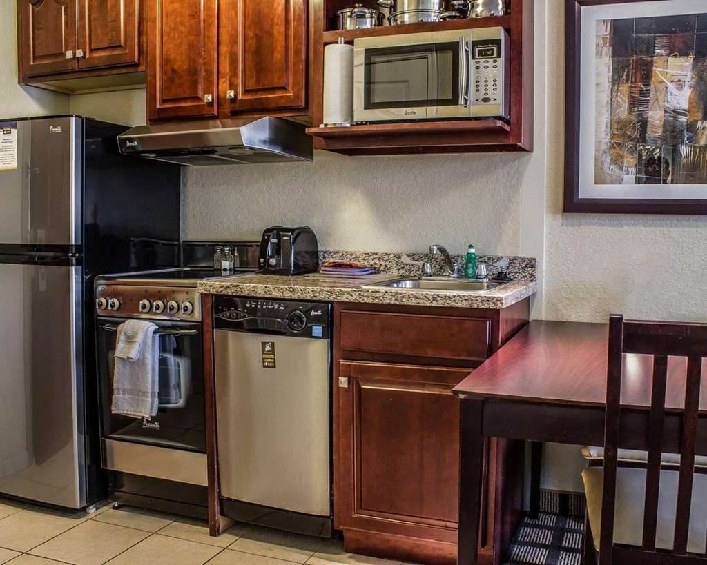 MainStay Suites Coralville Iowa City - photo 43