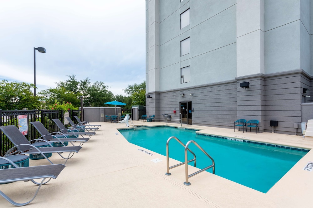 Hampton Inn Jacksonville I 295 East Baymeadows - photo 29