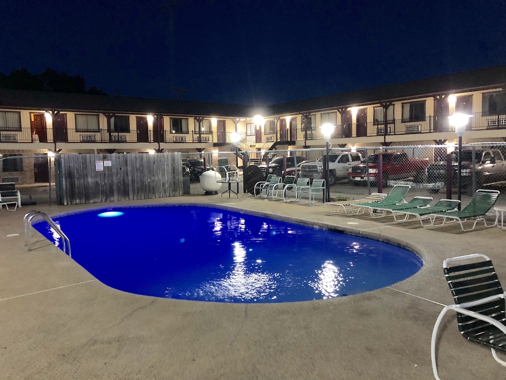 Inn At Mexia - photo 32
