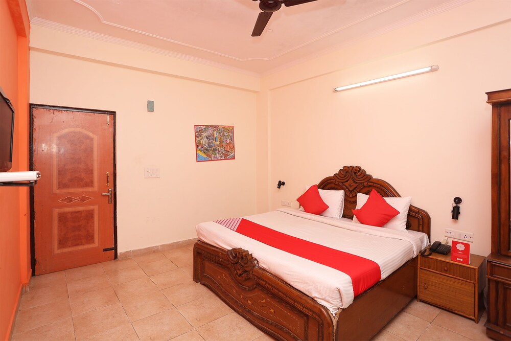 OYO 22492 Hotel Kempty Residency in Tehri, India