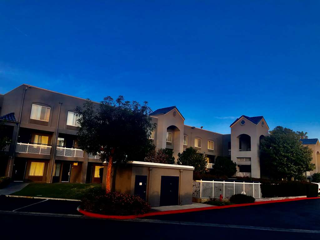 SureStay Hotel by Best Western Ontario Airport - photo 22