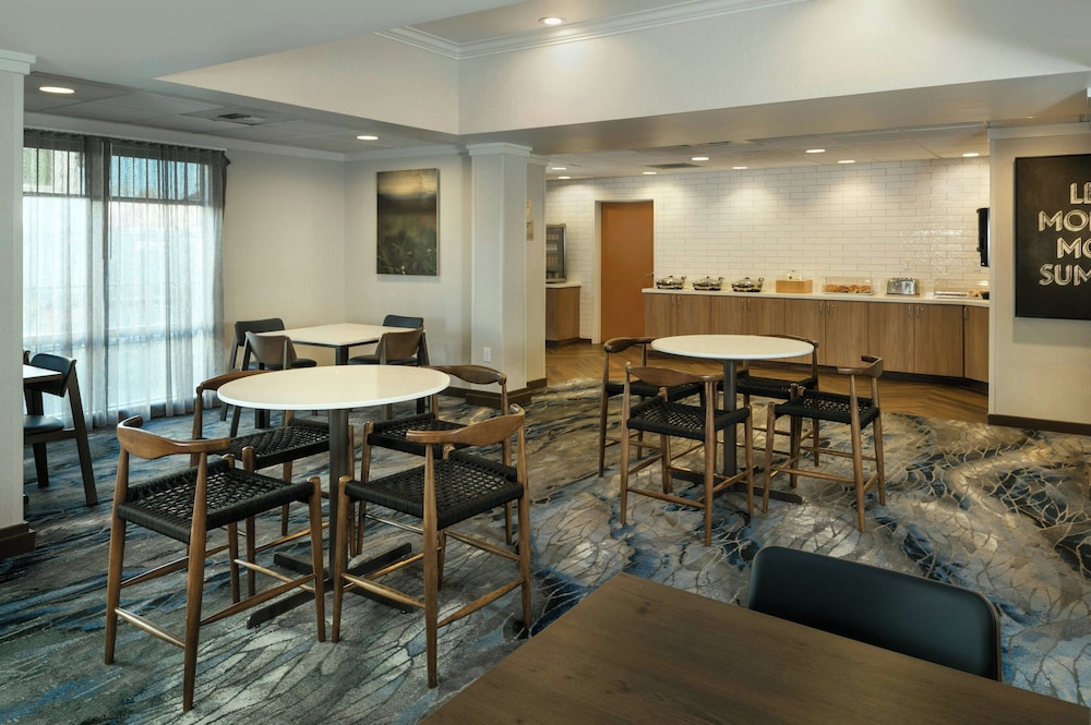 Fairfield Inn and Suites by Marriott Anchorage - photo 24
